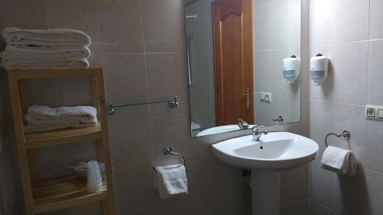 Отель Ca L'Amadeu Vilanova de Escornalbou Экстерьер фото